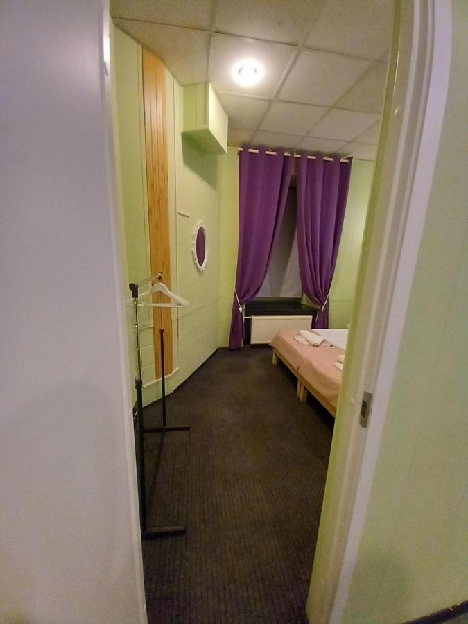 מלון סנט פטרסבורג New Neva Capsule מראה חיצוני תמונה